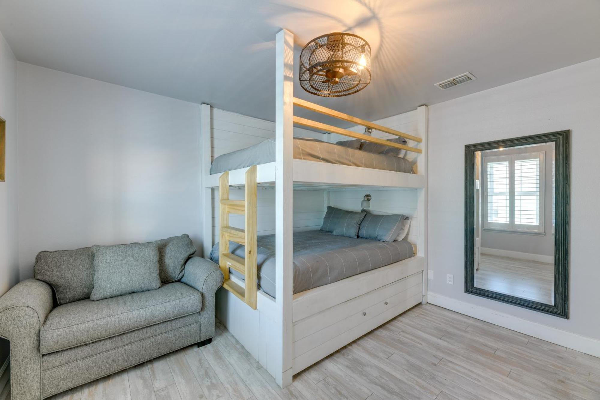 Trendy Port Aransas Home With Private Pool And Deck! المظهر الخارجي الصورة